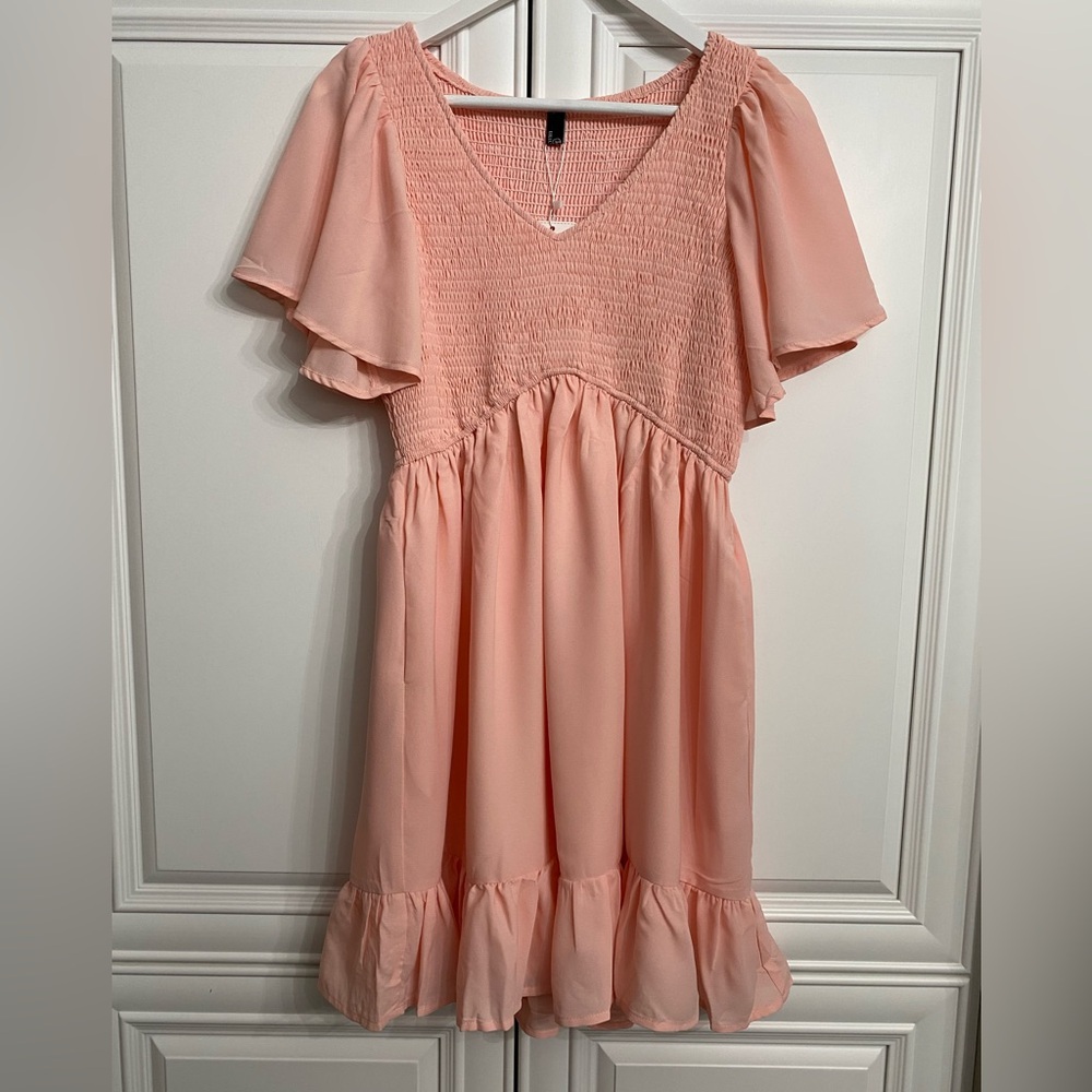 NWT Lillusory Sz Medium Pink Minidress Smocked V Neck Short Sleeve Ruffles Lined